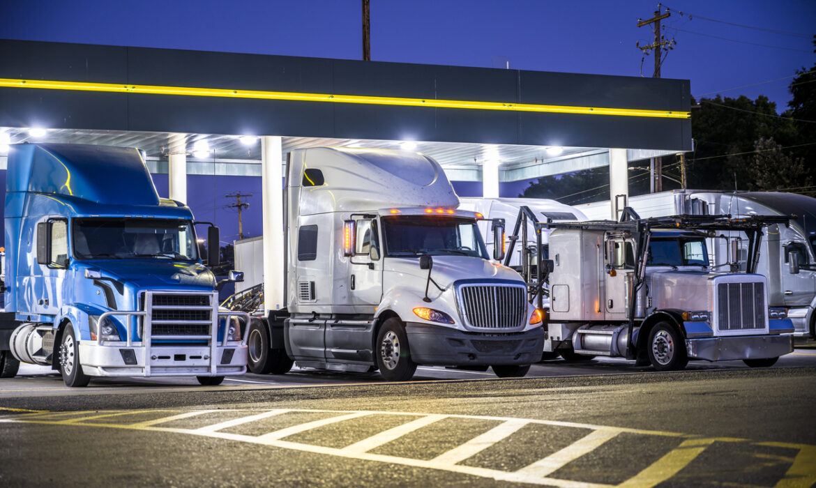 How to Find the Perfect Travel Stop for Truckers?