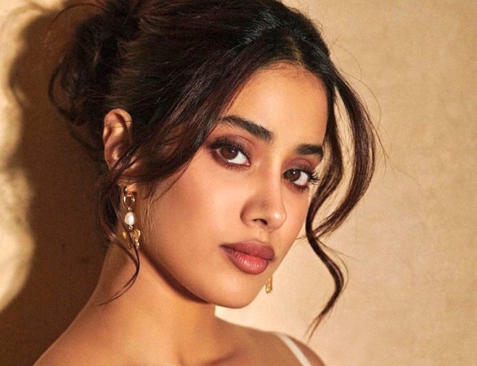 Why Should You Watch Janhvi Kapoor's Movies Why Should You Watch Janhvi Kapoor's Movies
